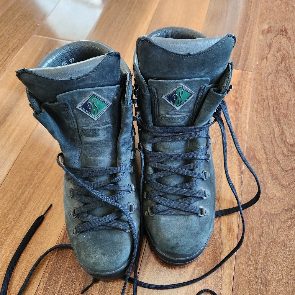 Salomon Suede Leather Hiking Boots